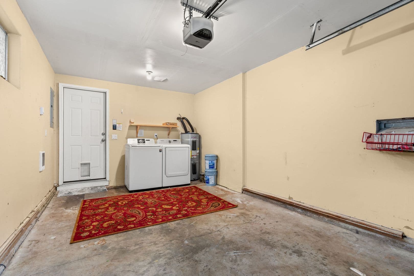 Portland House: 8924 SE Claybourne St