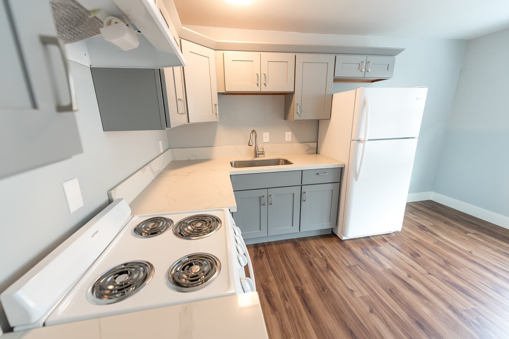 Portland Apartment: 1402-1406 SW 12th Ave