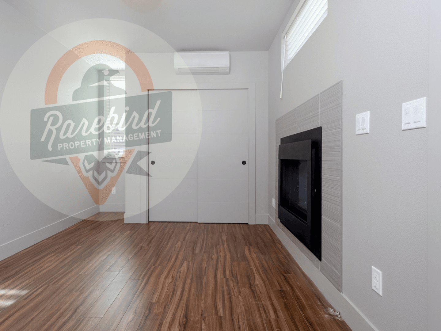 Portland Apartment: 2715 NE Flanders