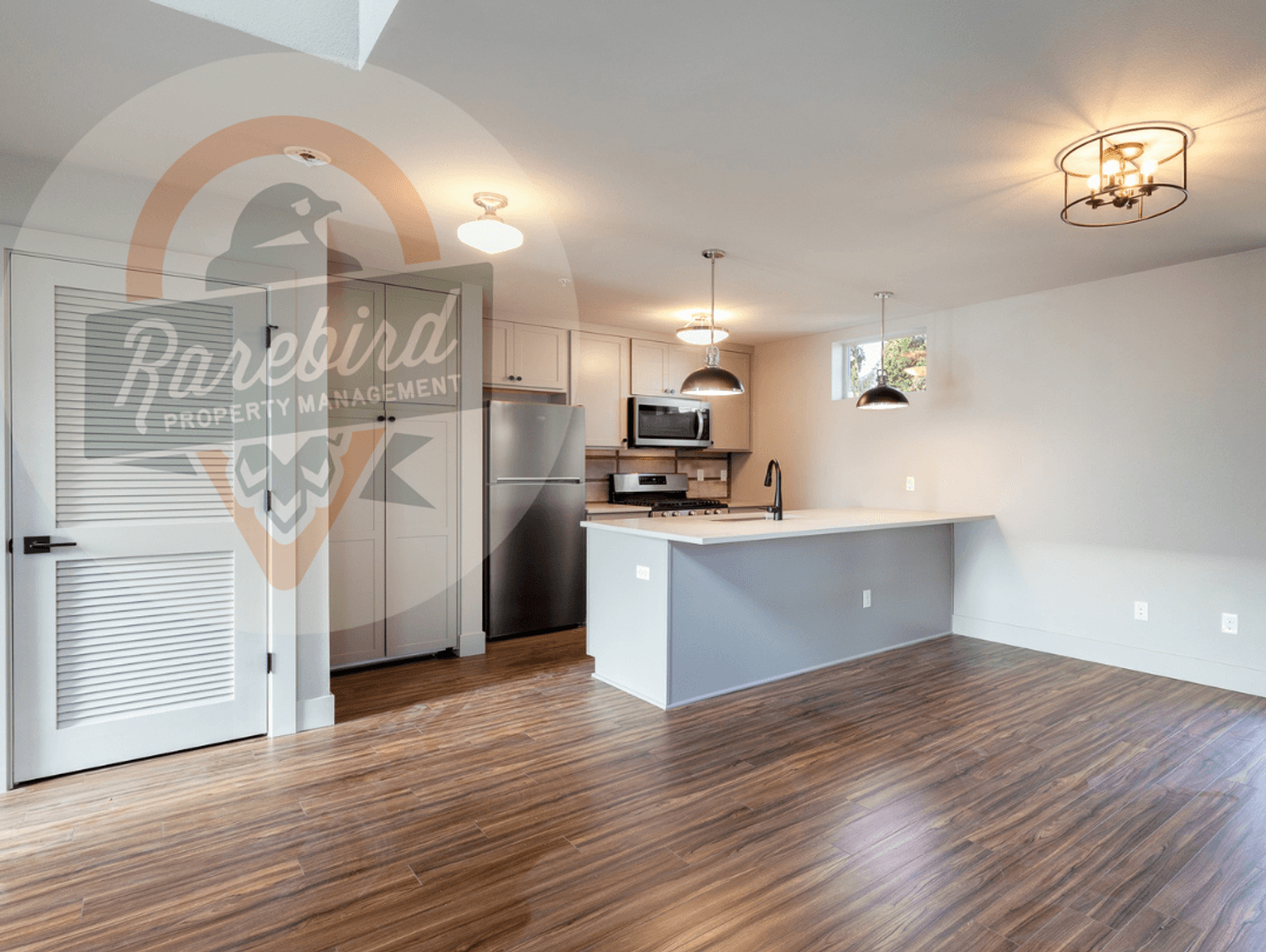 Portland Apartment: 2715 NE Flanders