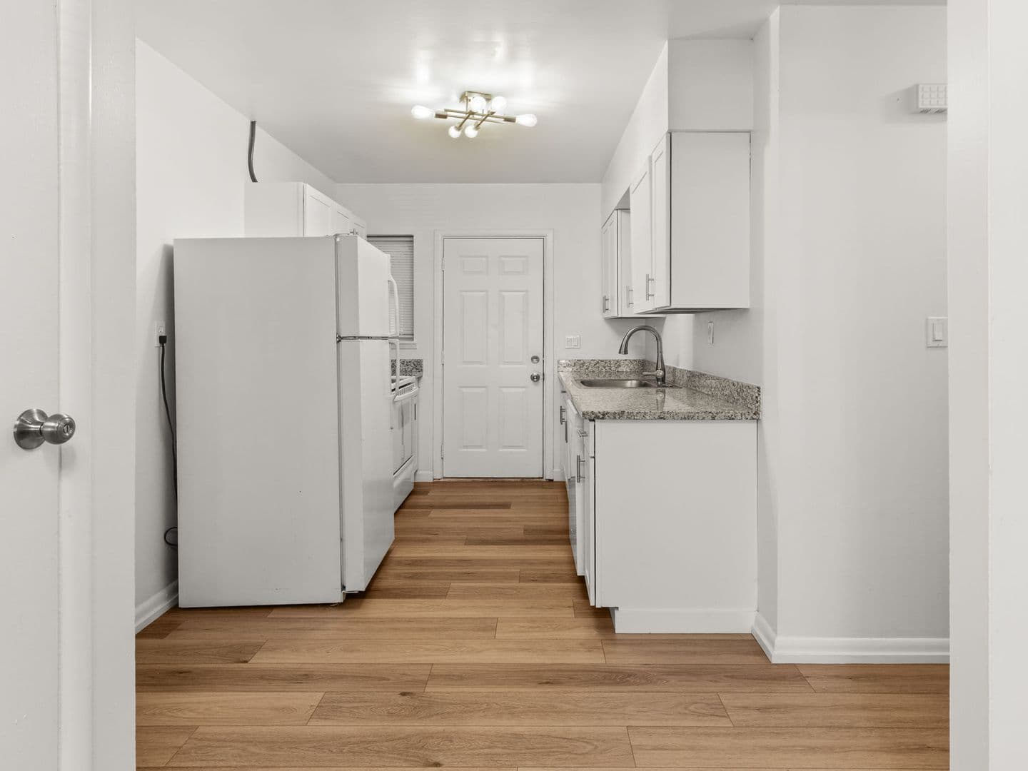 Gresham Apartment: 840 - 940 NW Earl Ave
