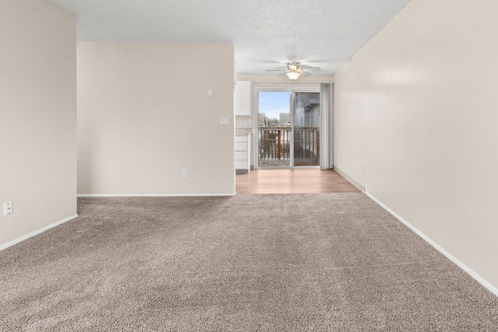 Portland Apartment: 17420 NE Halsey St