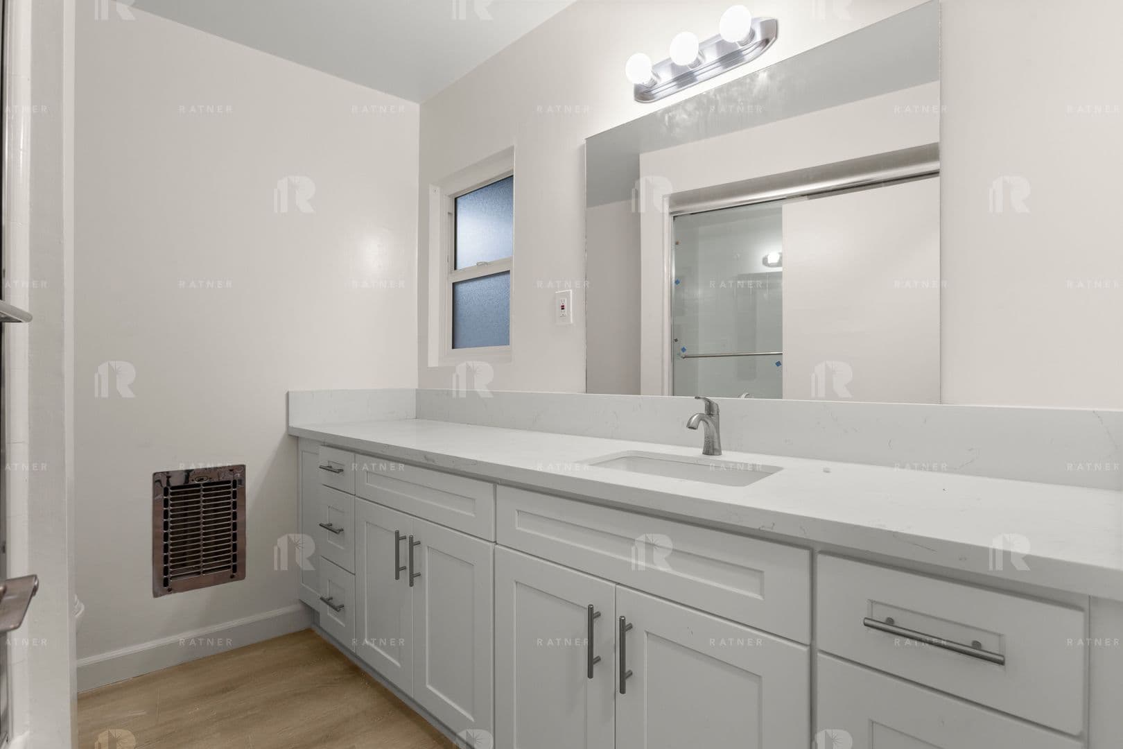 Studio City Apartment: 4216 Mary Ellen Avenue