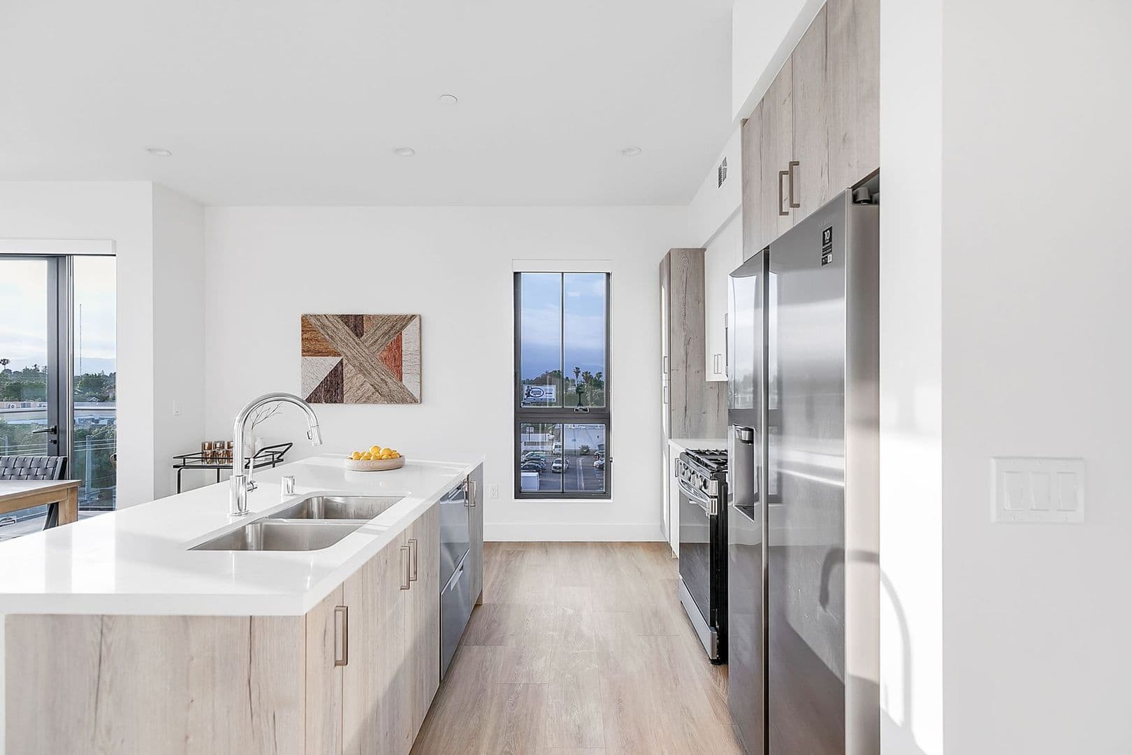 Valley Village Apartment: 12444 Chandler Blvd