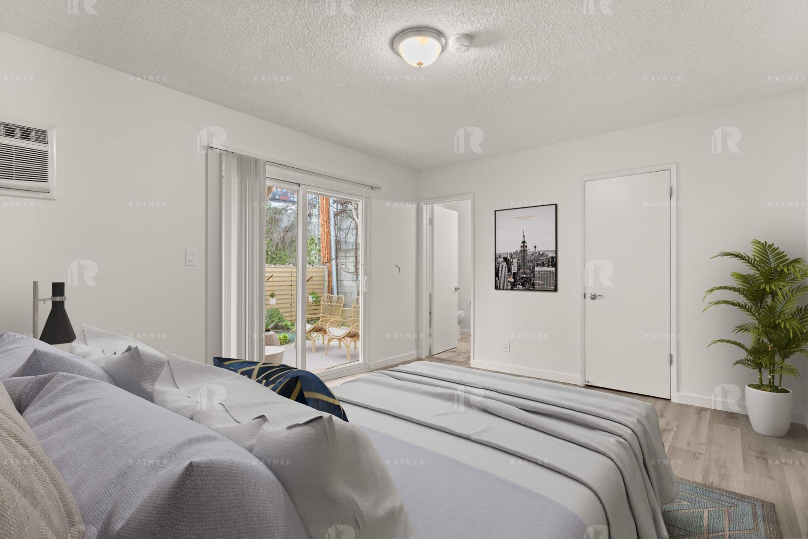 Studio City Apartment: 4216 Mary Ellen Avenue