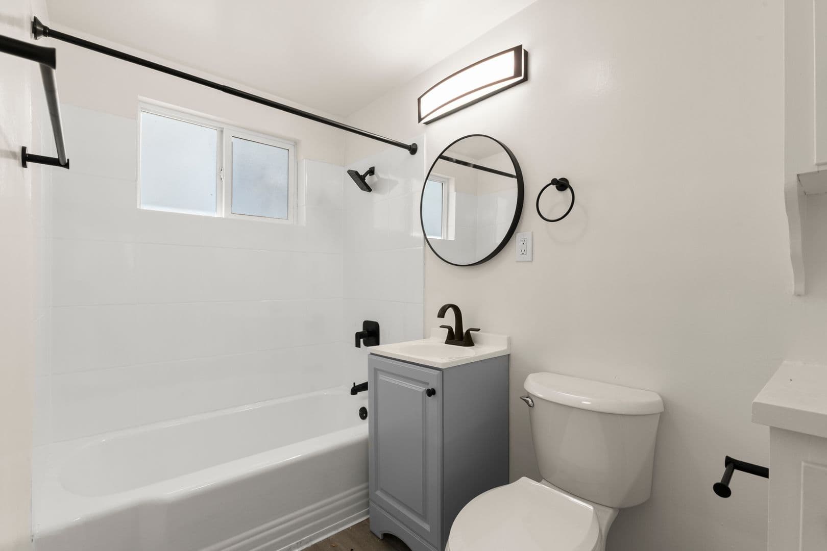 Studio City Apartment: 4135 Laurel Canyon Blvd