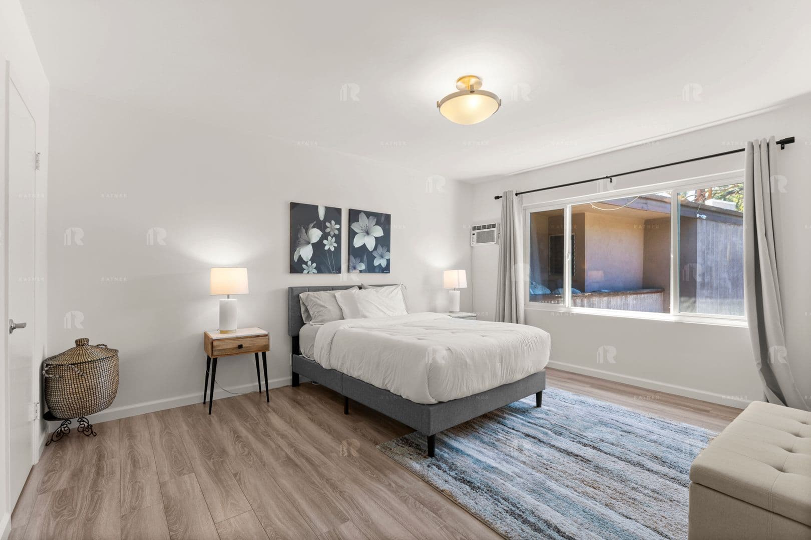 Studio City Apartment: 4216 Mary Ellen Avenue