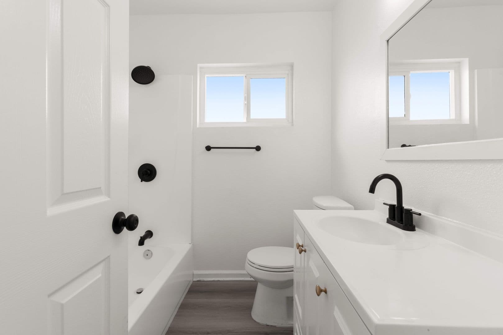 Los Angeles Apartment: 1040 W. 91st Street