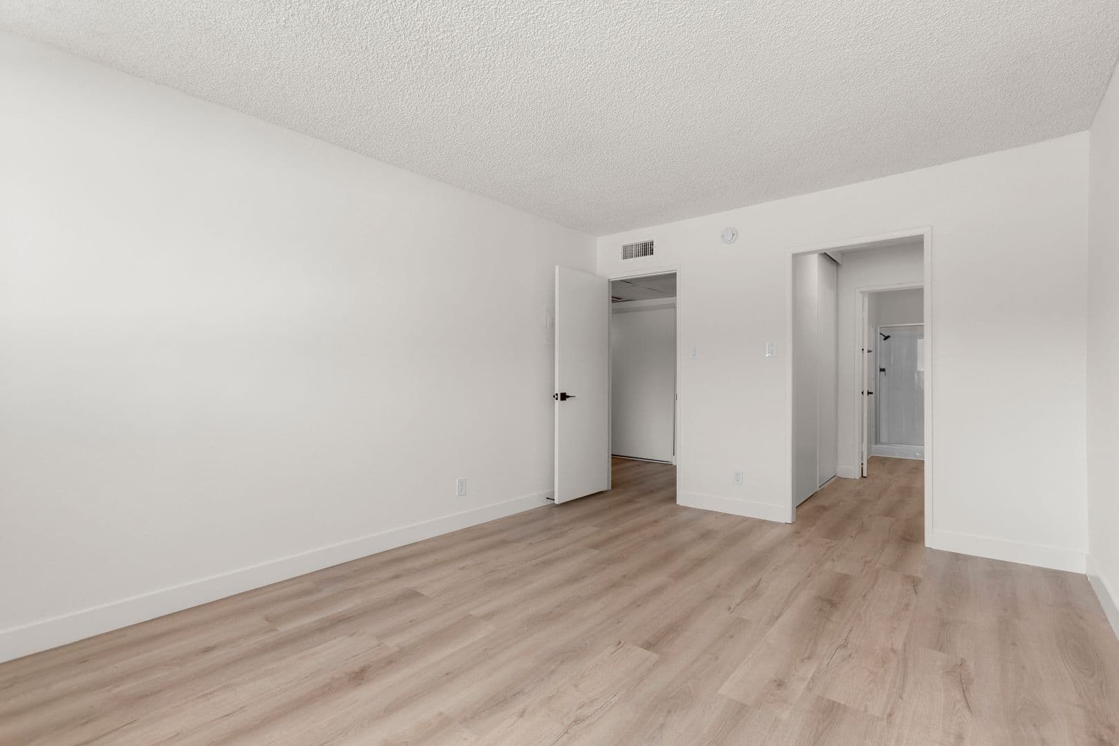 Valley Village Apartment: 5266 Corteen Place