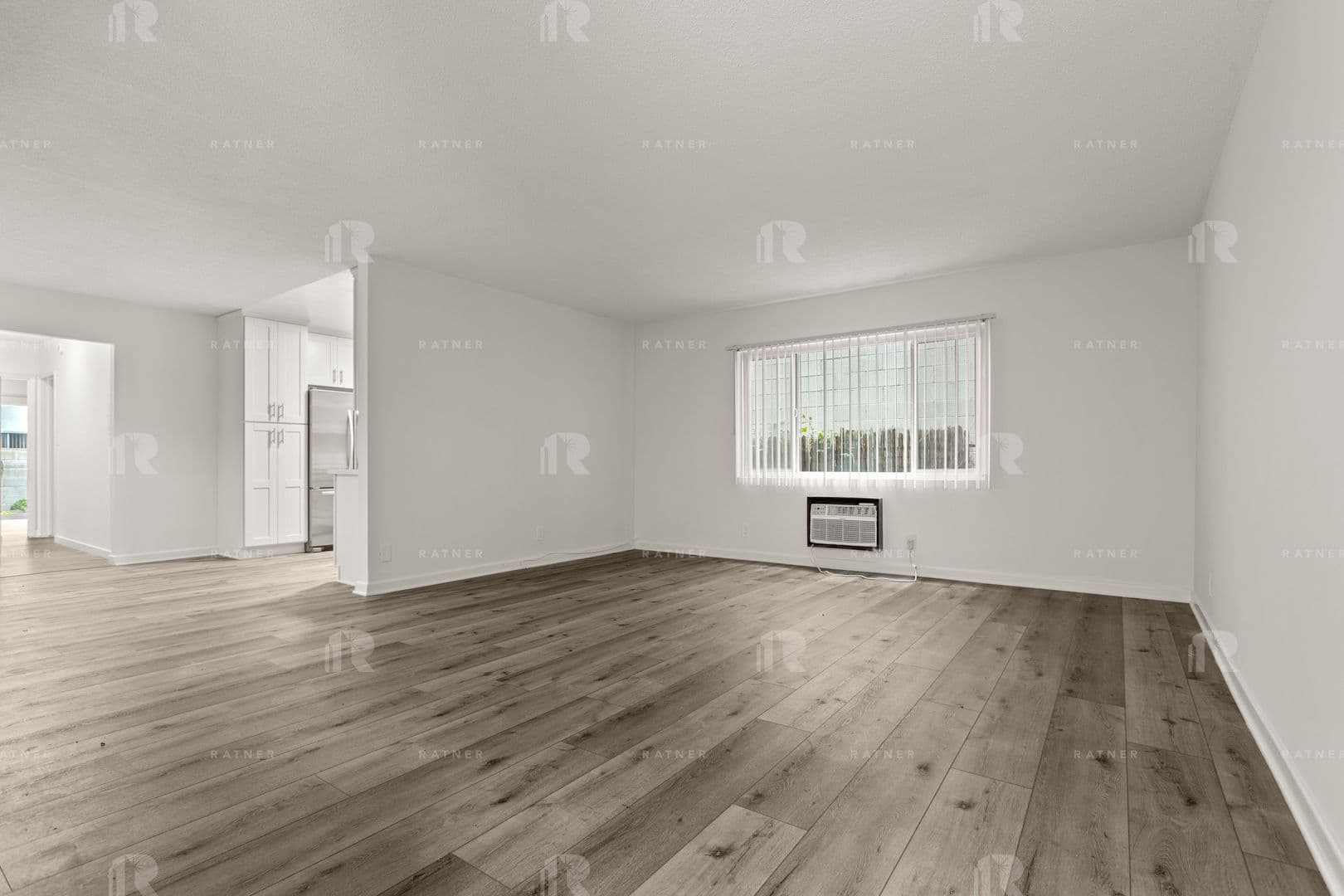 Studio City Apartment: 4216 Mary Ellen Avenue