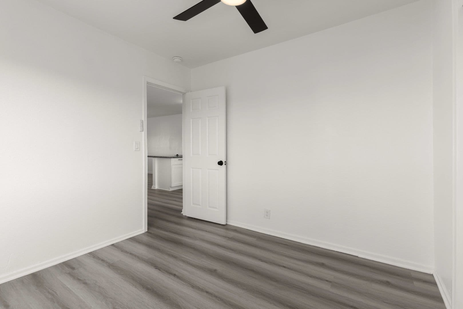 Los Angeles Apartment: 1040 W. 91st Street
