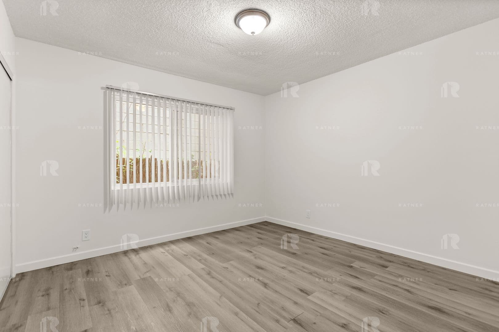 Studio City Apartment: 4216 Mary Ellen Avenue