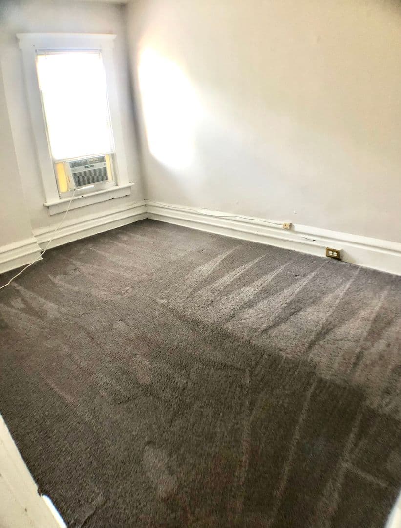 Columbus Townhome: 113-121 W 9th Ave