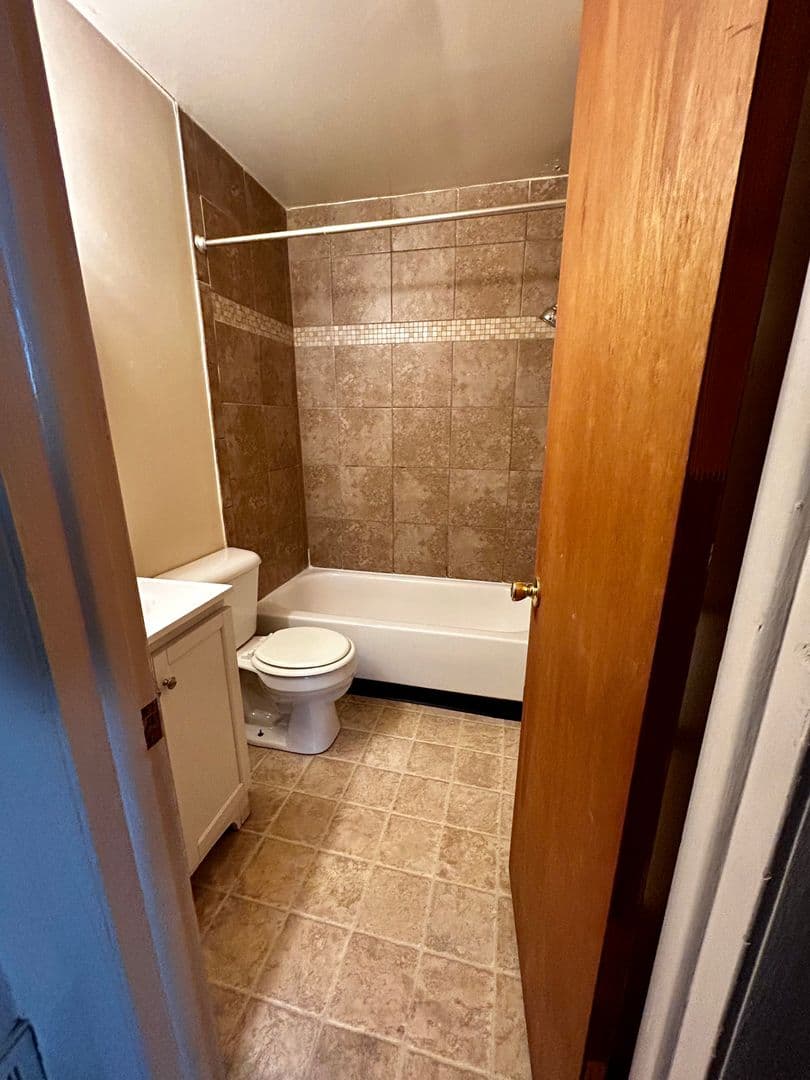 Columbus Apartment: 2150 N 4th St