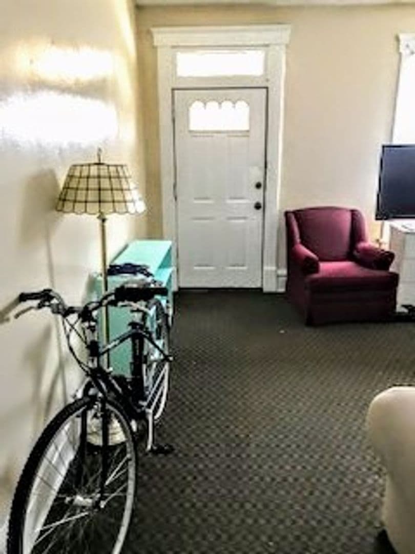 Columbus Townhome: 113-121 W 9th Ave