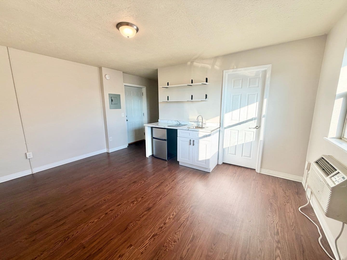 Cincinnati Apartment: 7743 Reading Road