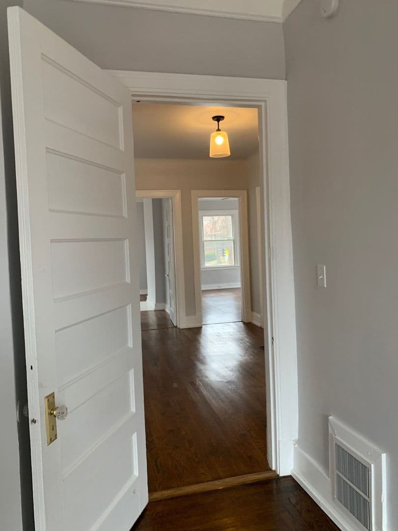 cincinnati House: 302 Forest Avenue