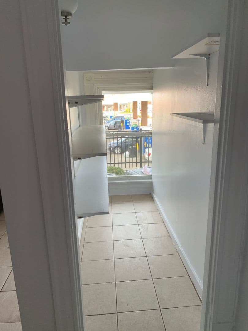 Cincinnati Apartment: 3627 Montgomery Rd.