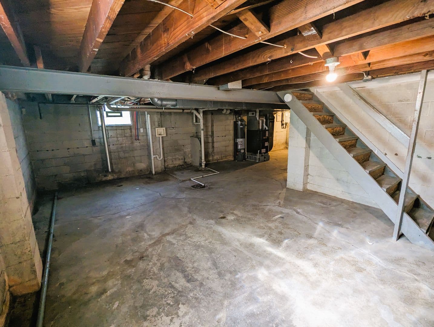 cincinnati House: 1280 Henkel Dr.