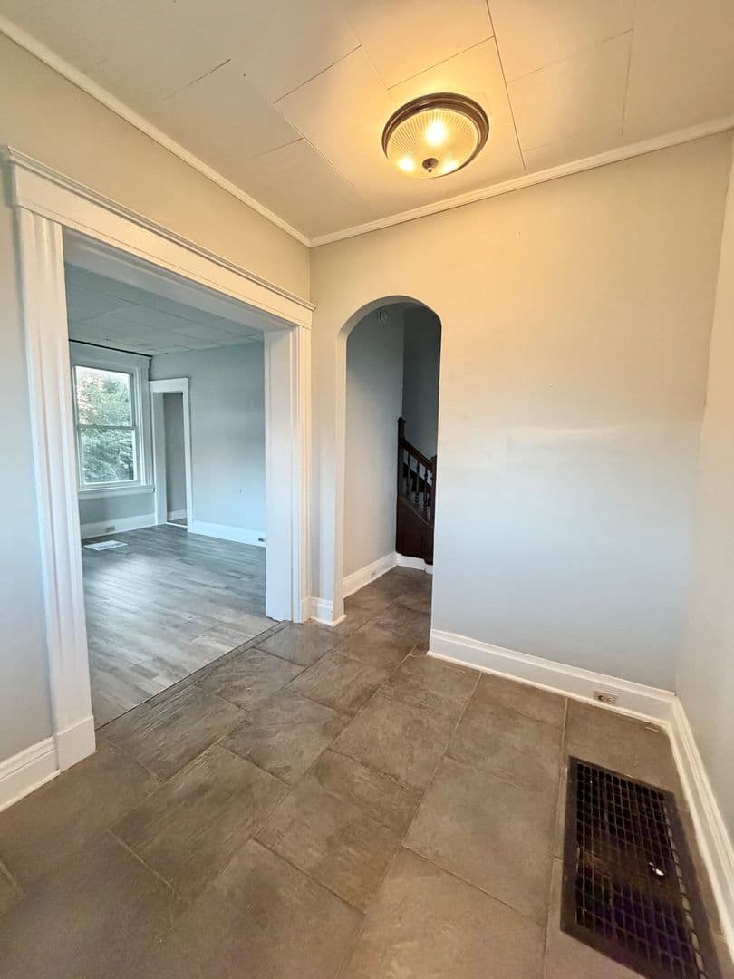 Cincinnati House: 3648 Brooks Ave.