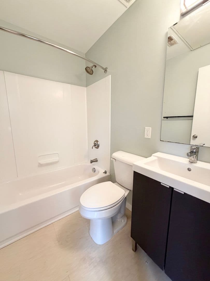 Cincinnati Apartment: 512 E. 12th St