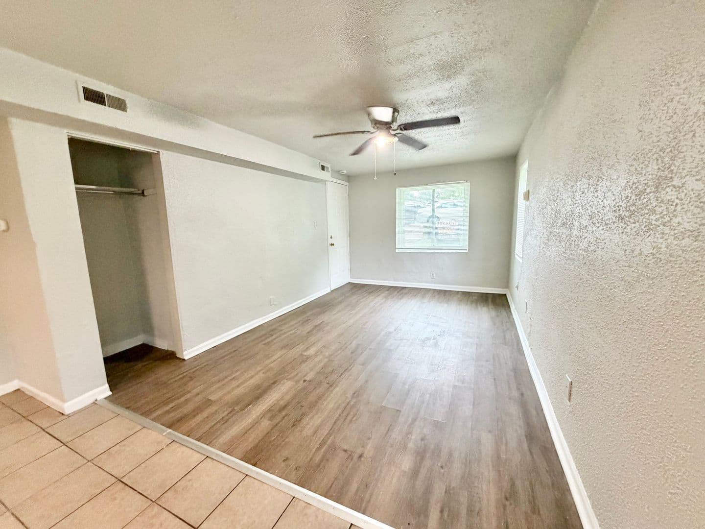 Lincoln Heights Apartment: 949 Adams St.