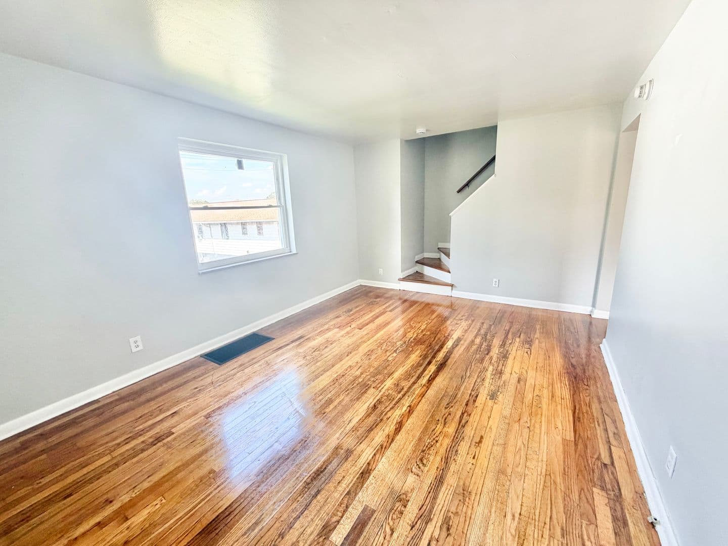 cincinnati House: 1280 Henkel Dr.