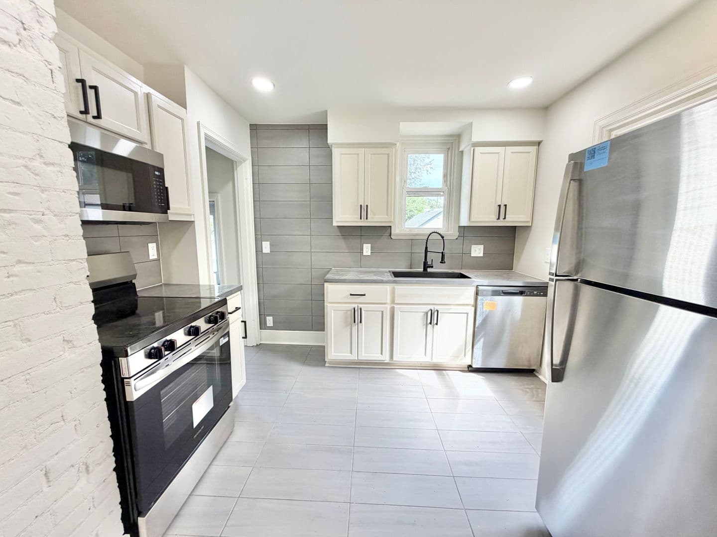 Cincinnati House: 14 Caldwell Drive