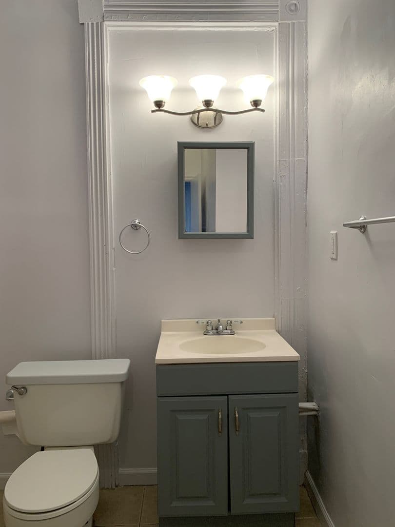 Cincinnati Apartment: 3627 Montgomery Rd.