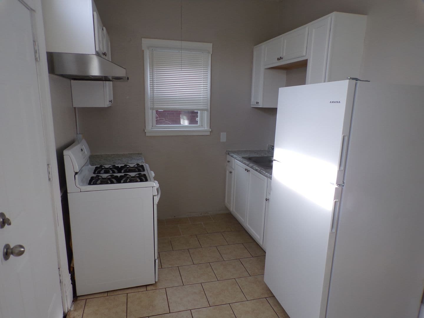 Edwardsville Apartment: 505 N Main St