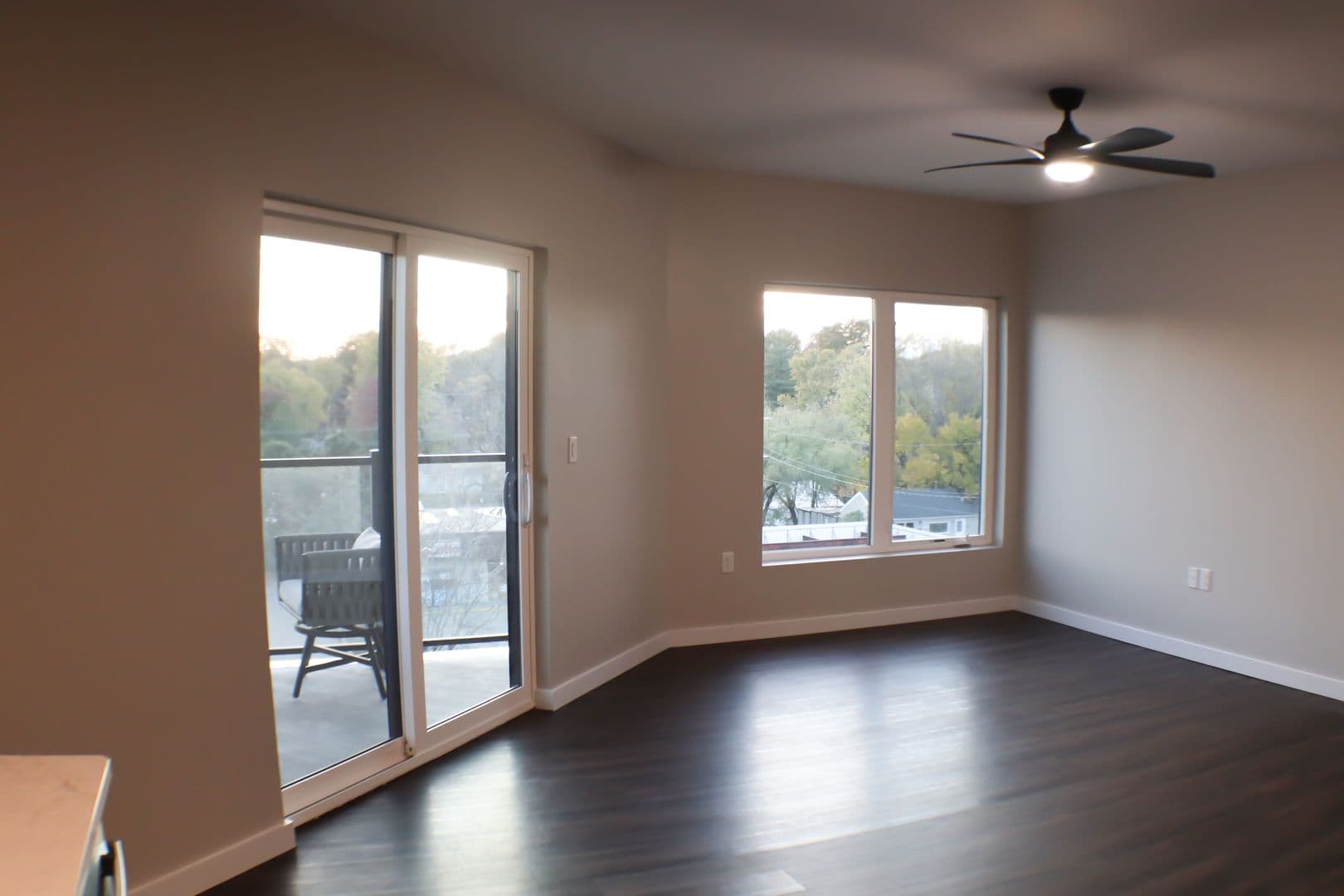 Edwardsville Apartment: 420 N Main