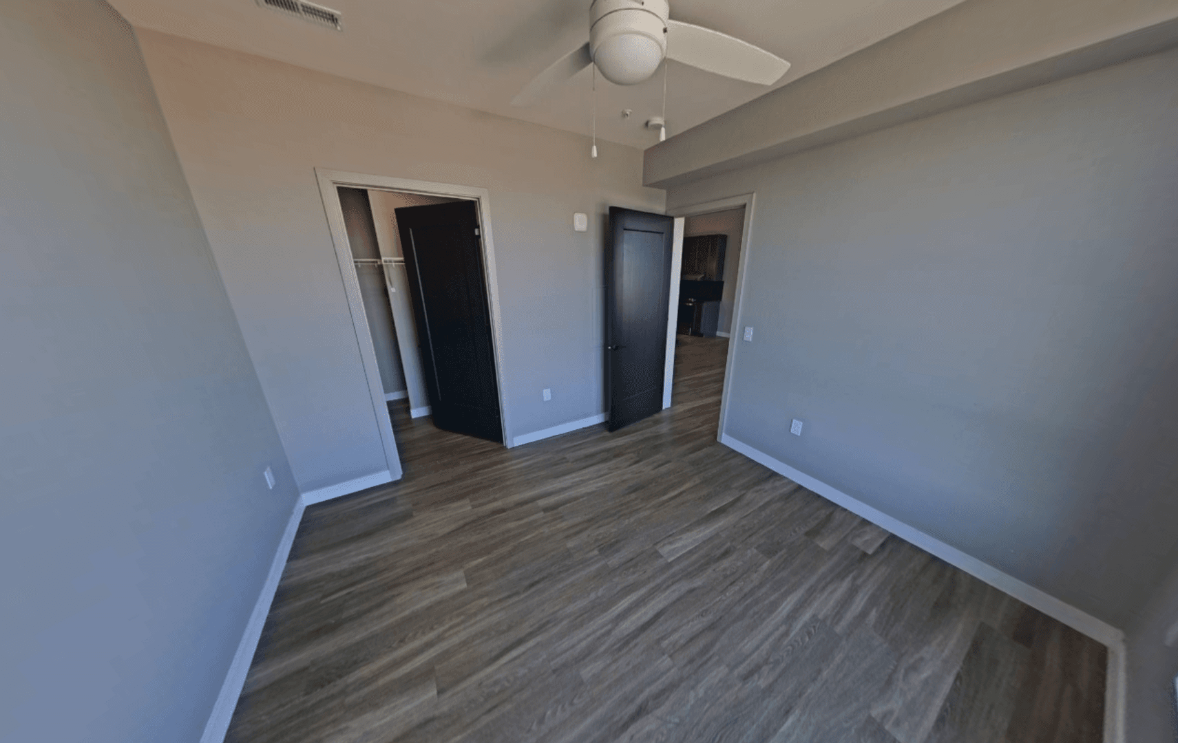 St Louis Apartment: 299 DeBaliviere Ave