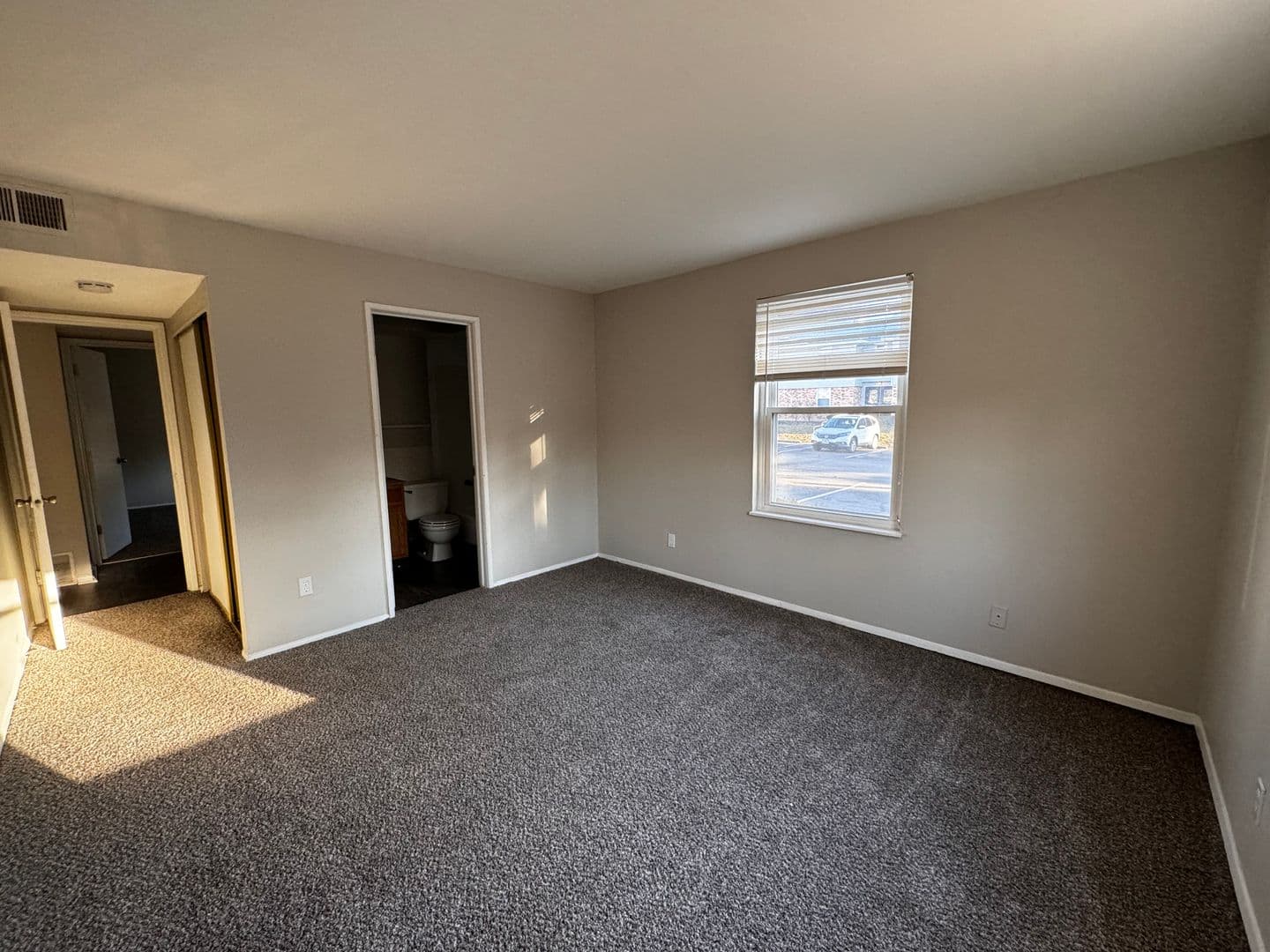 Florissant Apartment: 2990 Santiago Drive