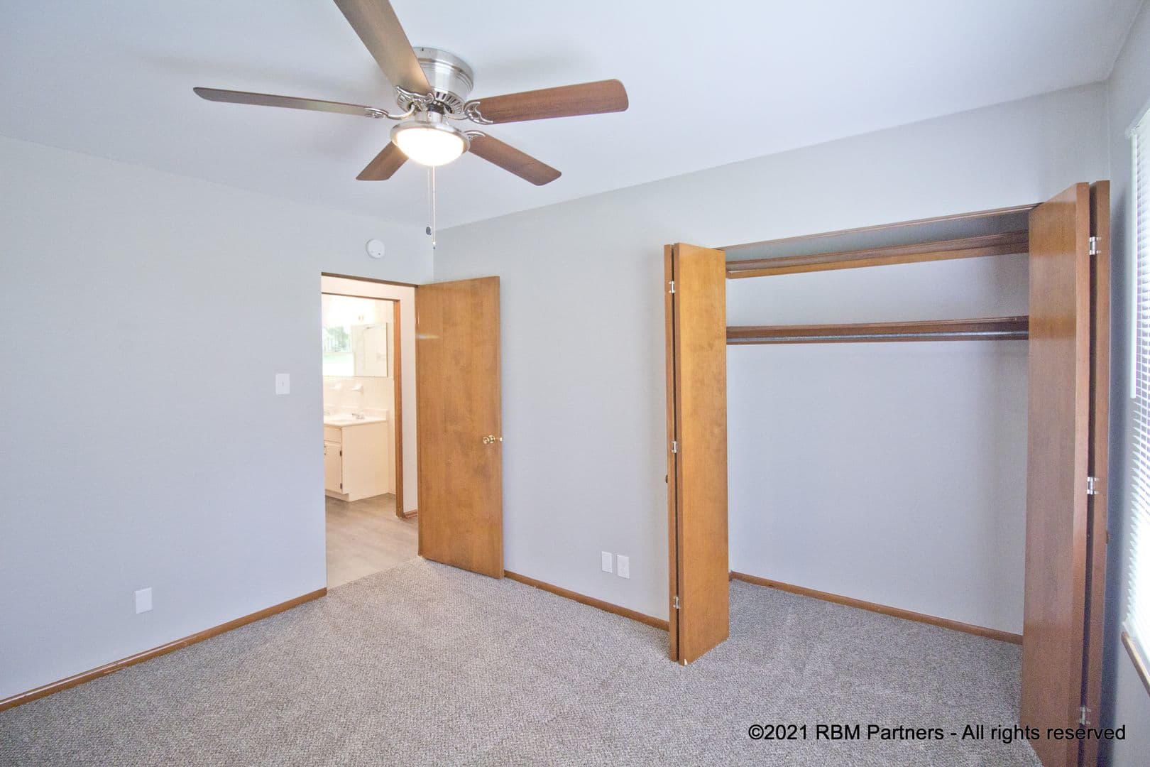 Edwardsville Apartment: 113 Abner Place