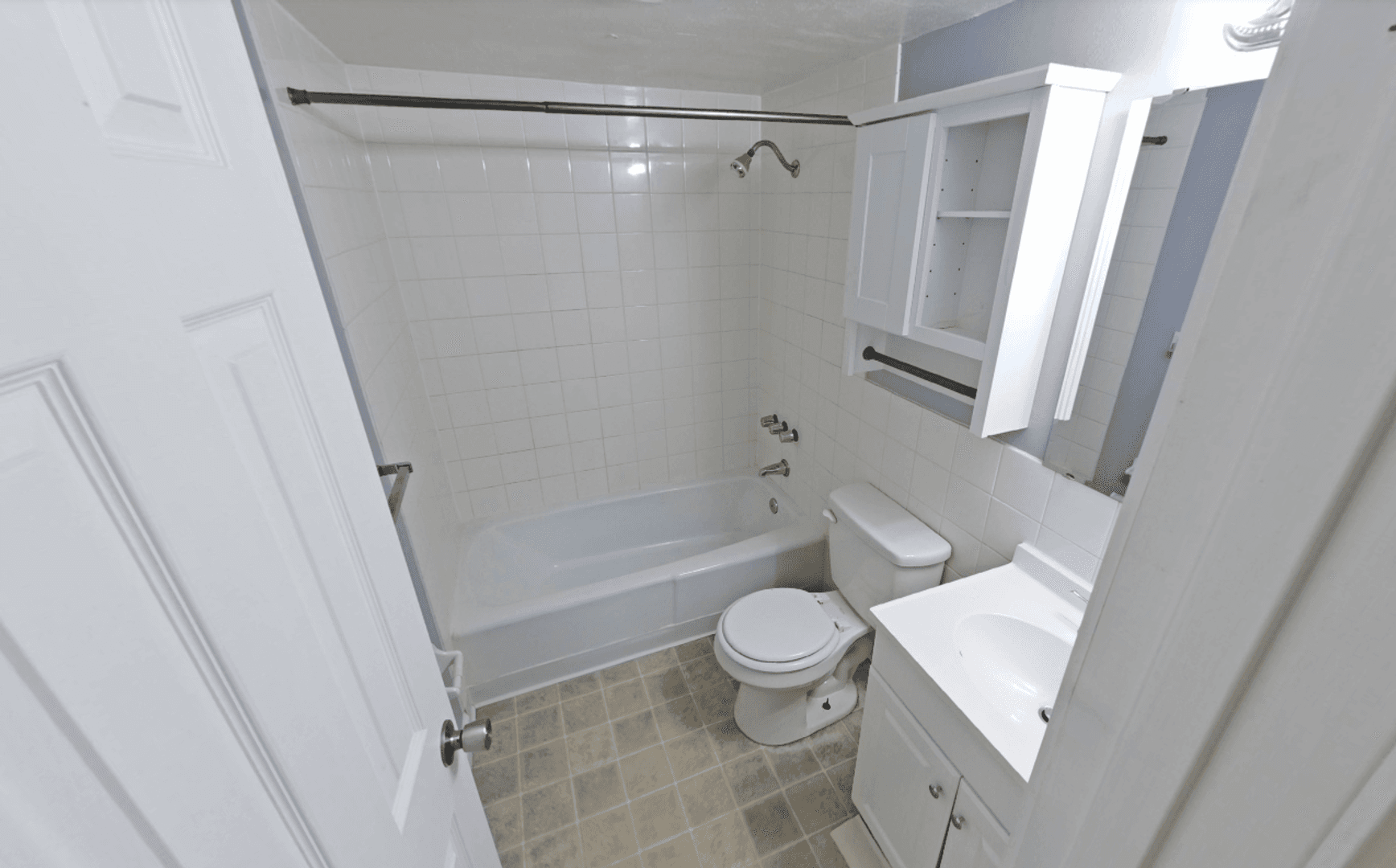 Edwardsville Apartment: 400-424 West Union St