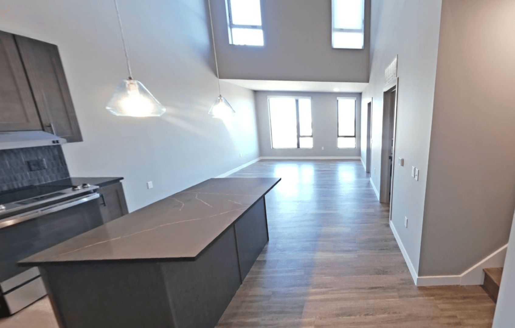 St Louis Apartment: 299 DeBaliviere Ave
