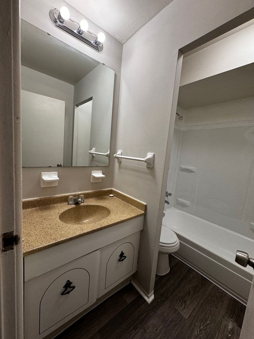 Florissant Apartment: 2990 Santiago Drive