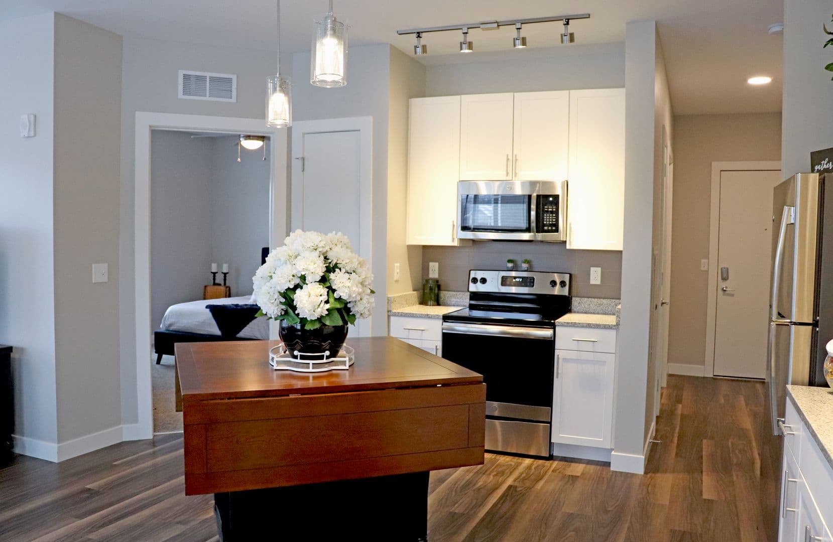 Edwardsville Apartment: 1010 Enclave Boulevard