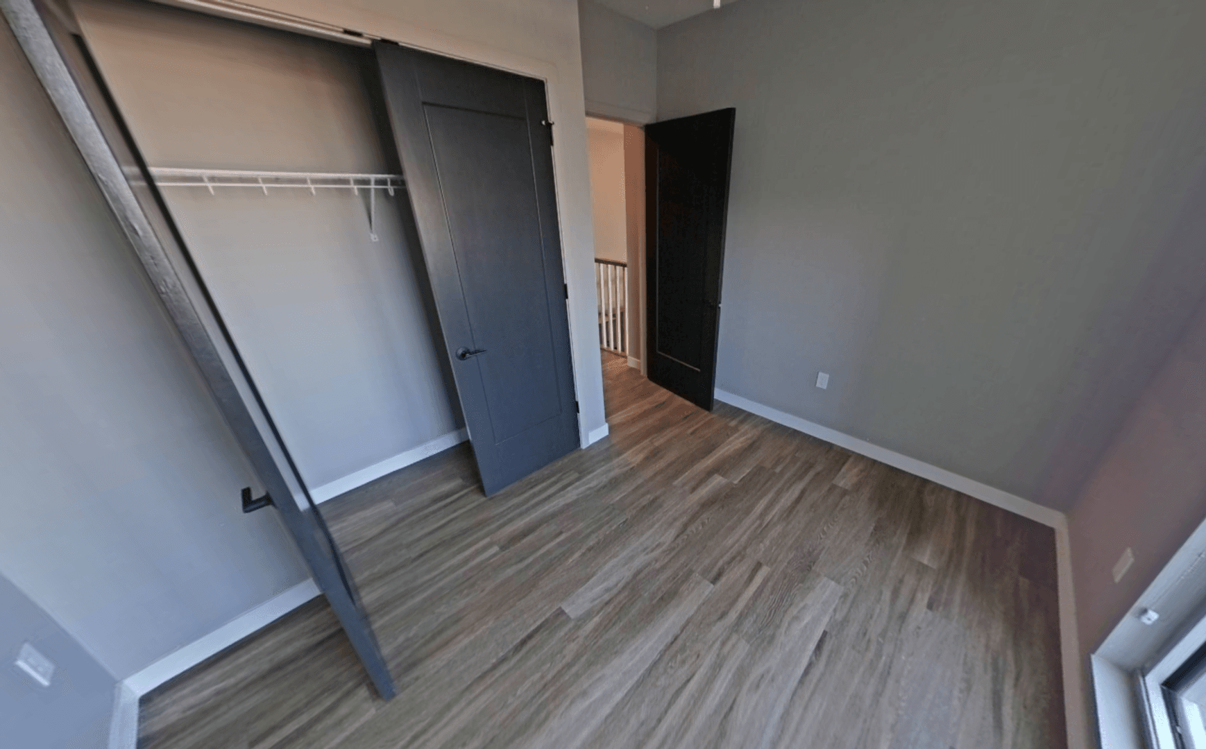 St Louis Apartment: 299 DeBaliviere Ave