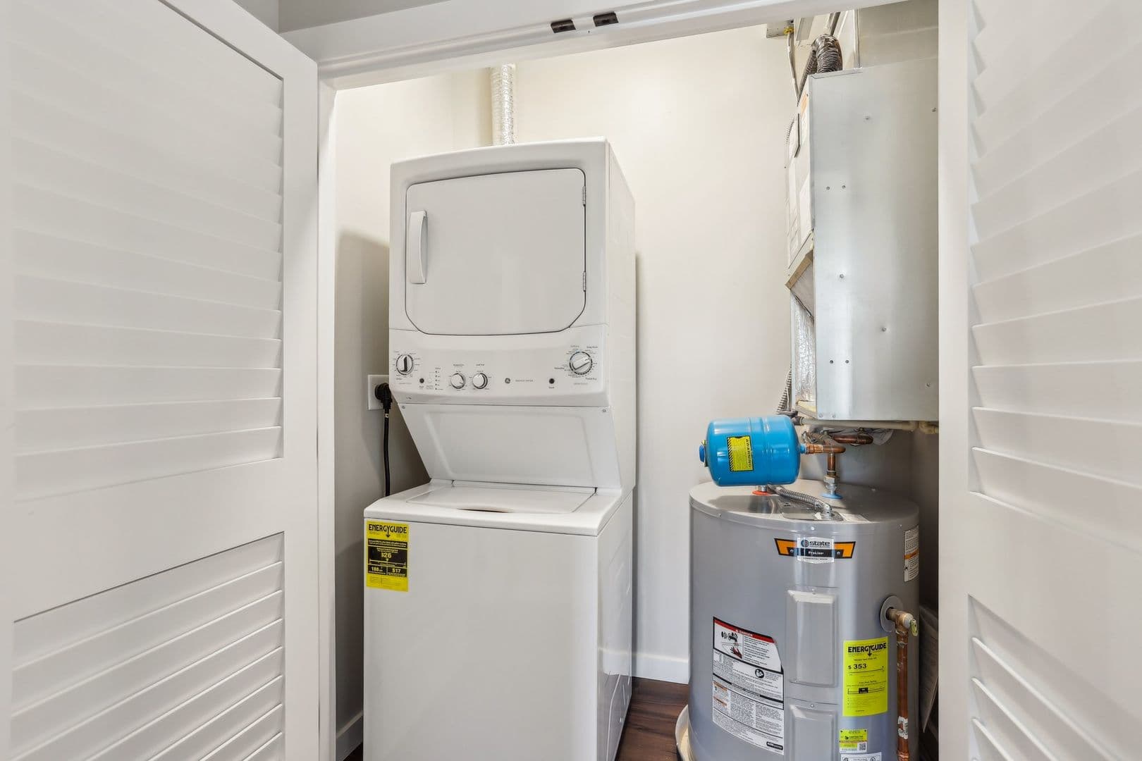 Edwardsville Apartment: 420 N Main