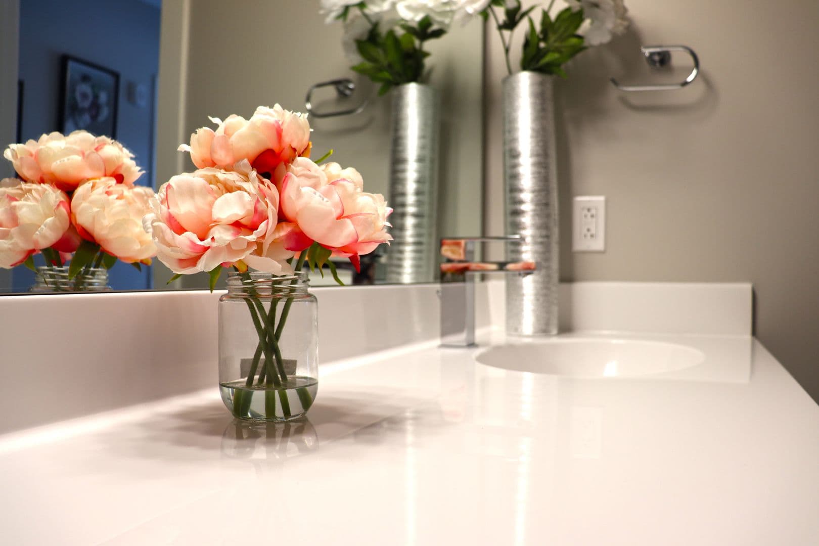 Edwardsville Apartment: 1010 Enclave Boulevard
