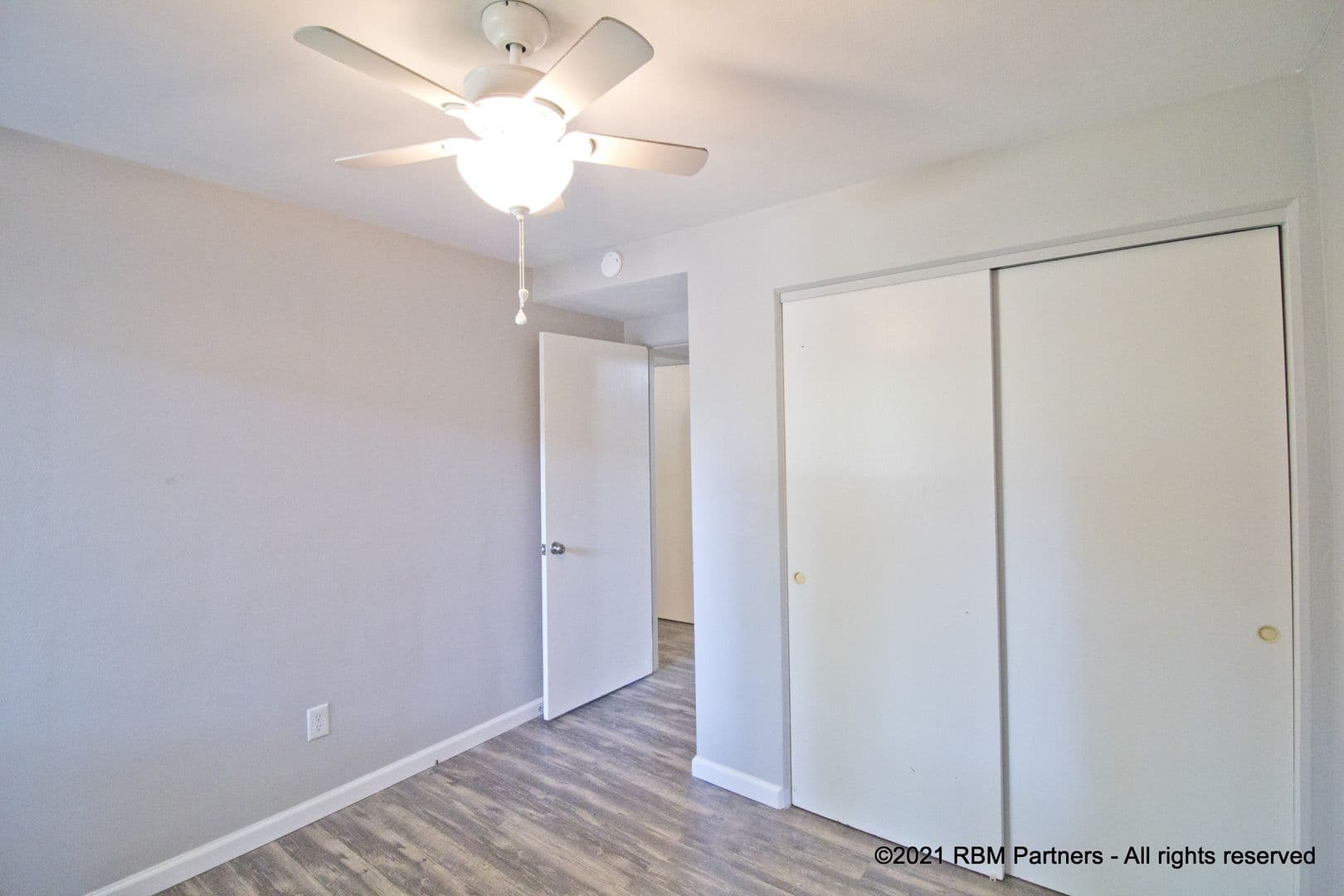 Edwardsville Apartment: 518 Hillsboro Ave