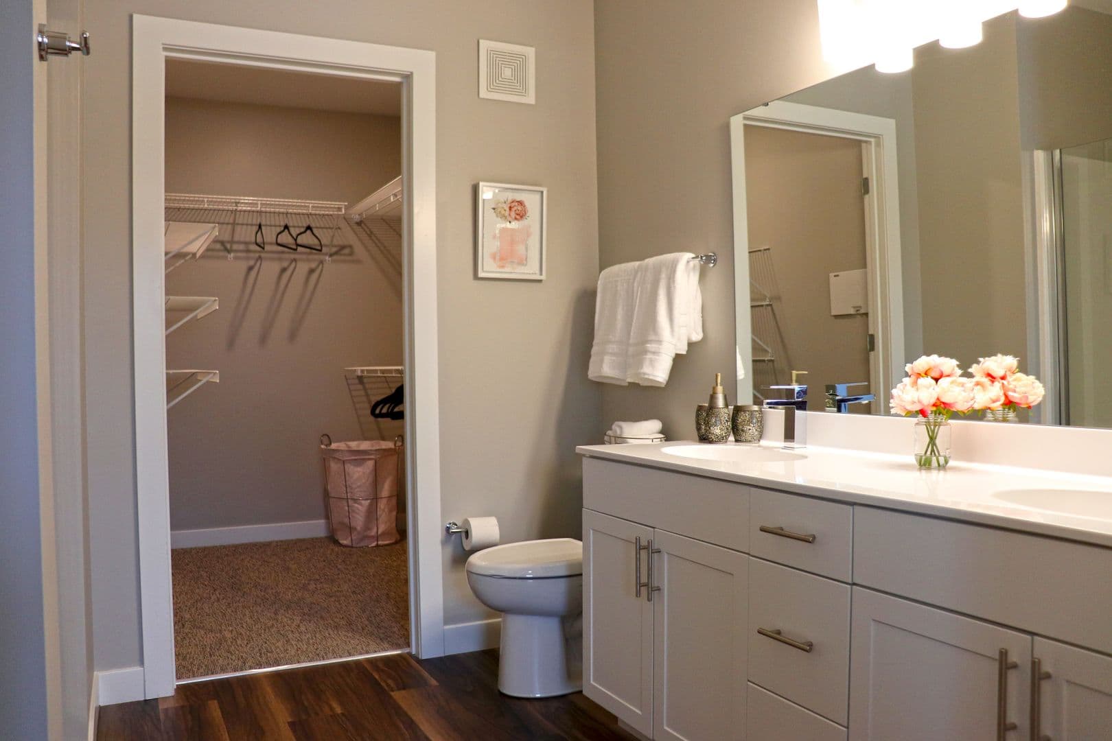 Edwardsville Apartment: 1010 Enclave Boulevard