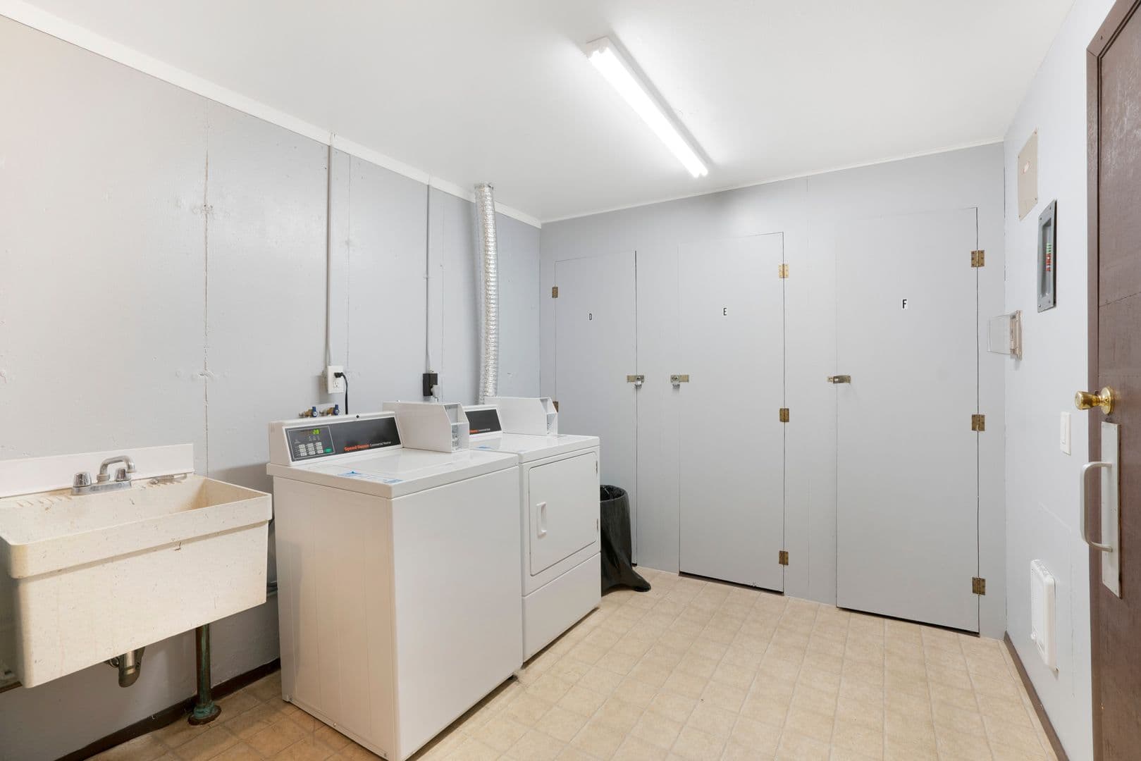 Edwardsville Apartment: 40 Devon Ct