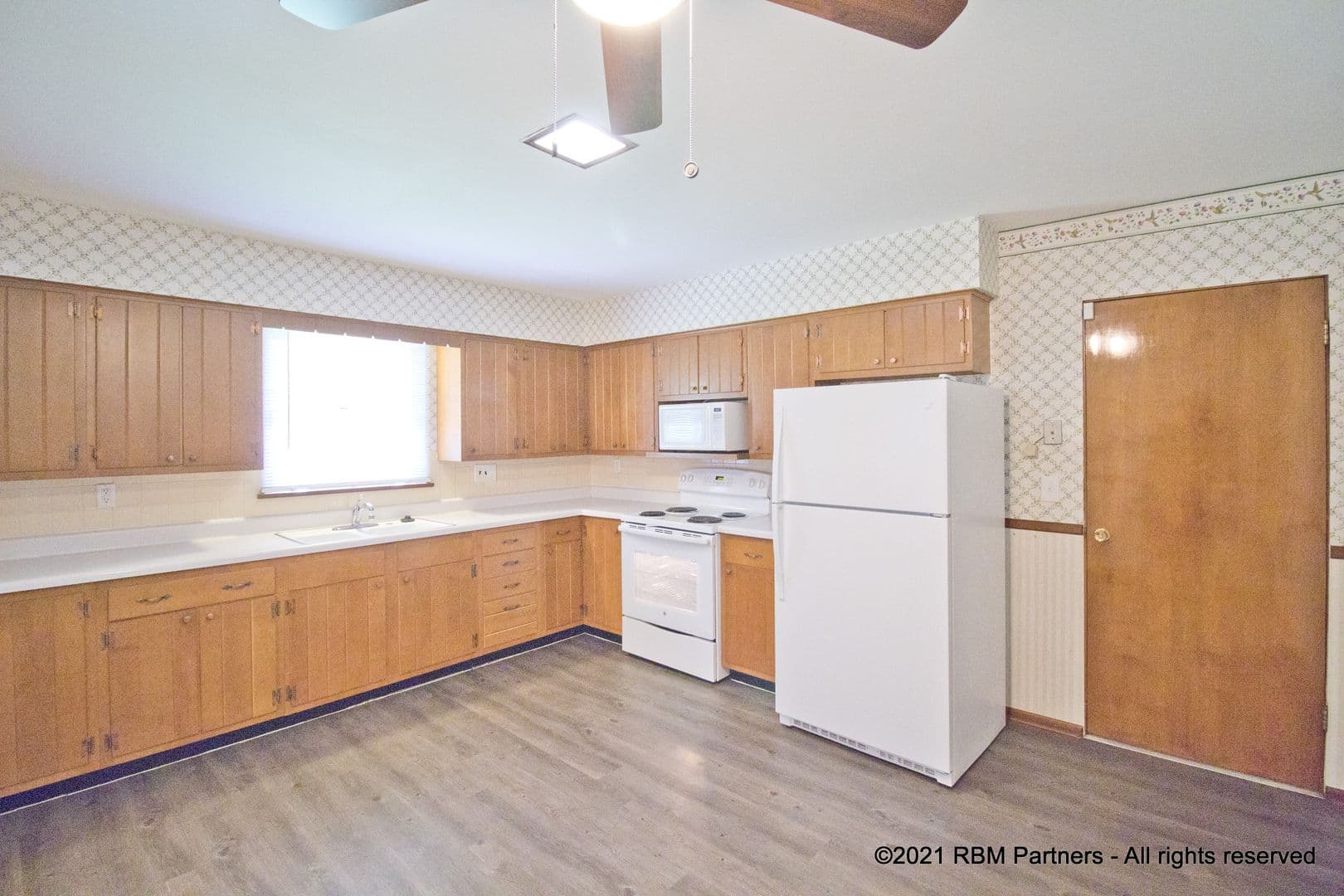 Edwardsville Apartment: 113 Abner Place