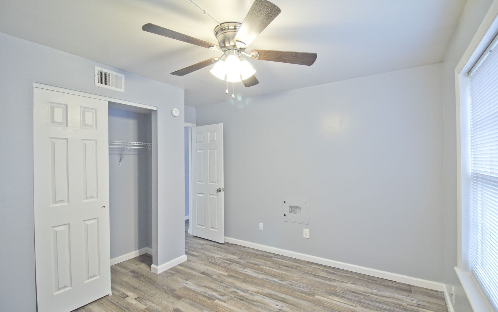 Edwardsville Apartment: 400-424 West Union St