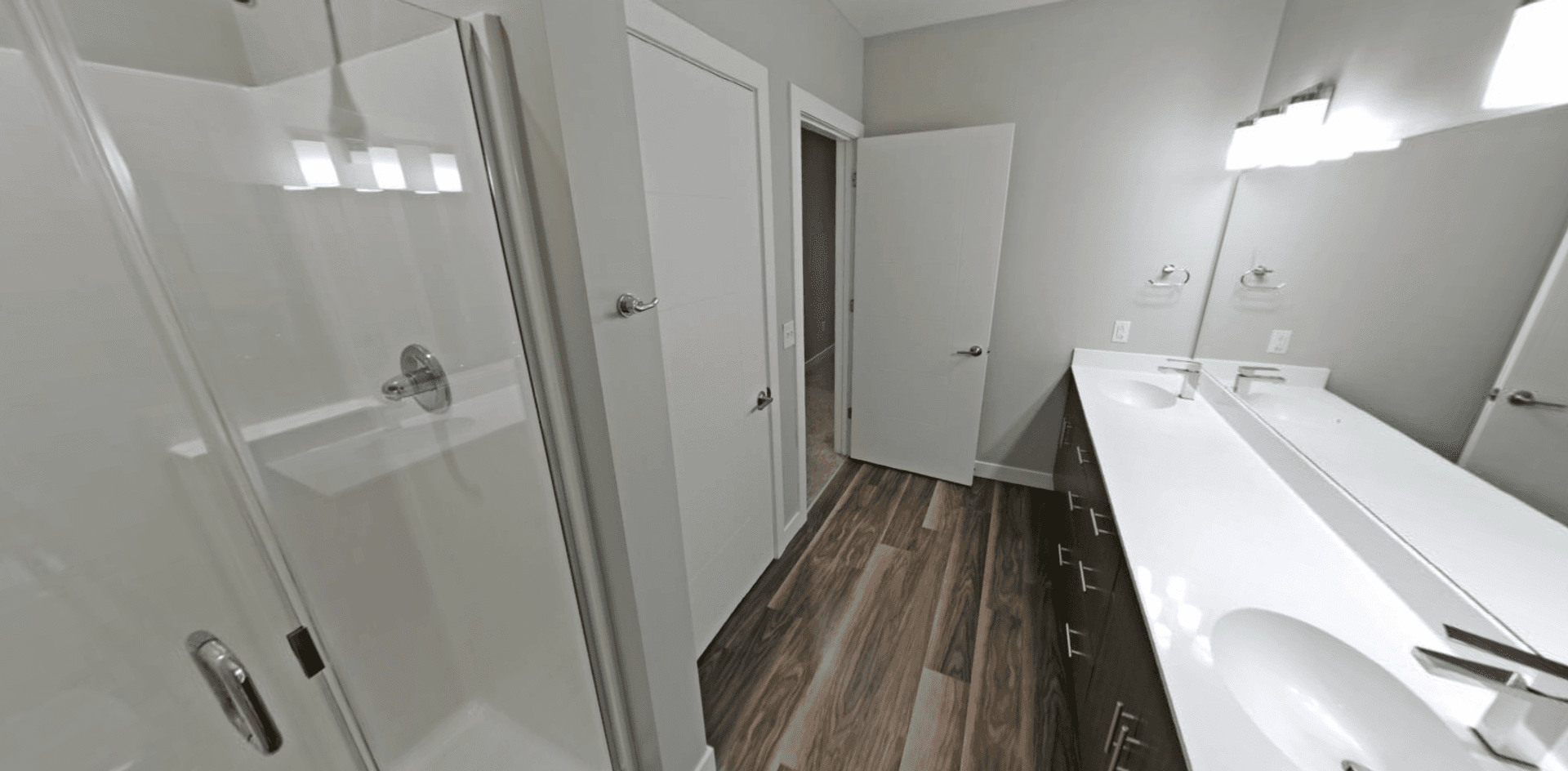 Edwardsville Apartment: 1010 Enclave Boulevard