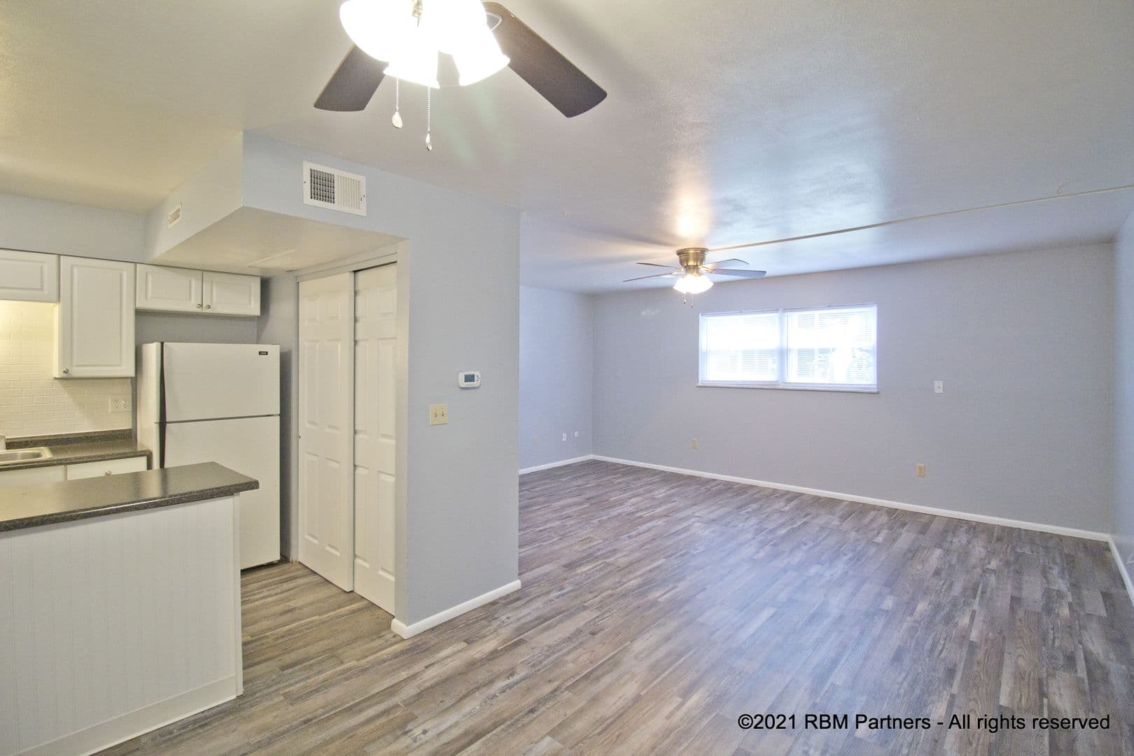 Edwardsville Apartment: 30 Devon Ct