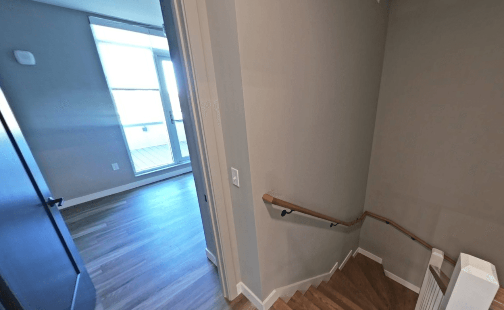 St Louis Apartment: 299 DeBaliviere Ave