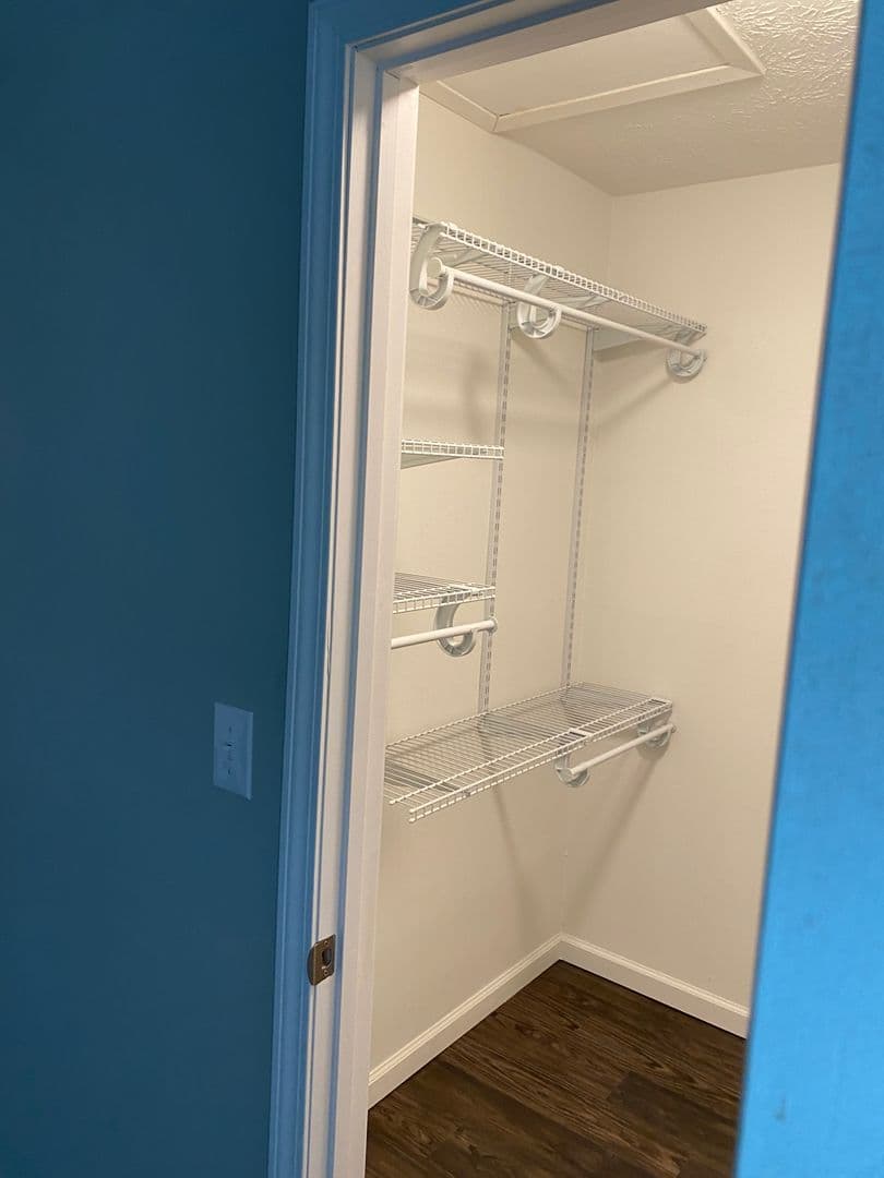 Edwardsville Apartment: 89 Devon Ct